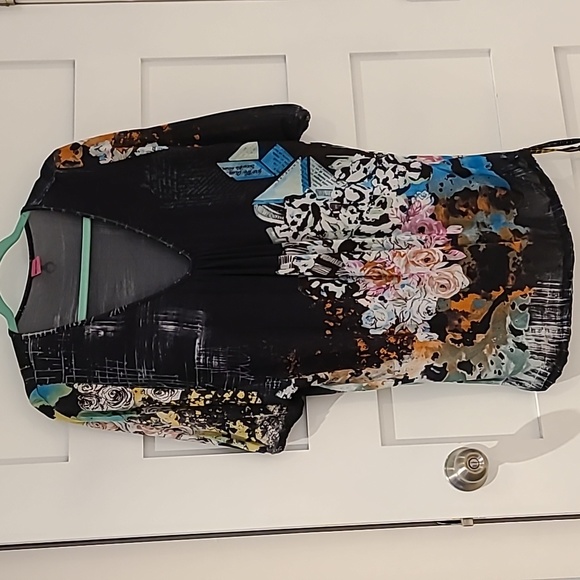 Save the Queen Top - Picture 1 of 6